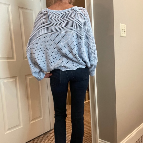 Women’s Sweater Top - Picture 3 of 15